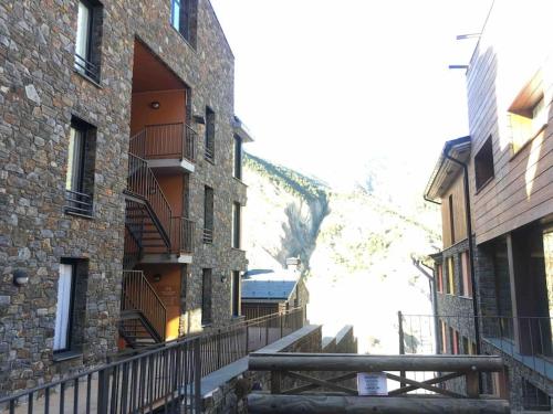 APARTAMENTO CANILLO Wifi-Parquing free-Terraza HUT 5213 in Prats APARTAMENTO CANILLO Wifi-Parquing free-Terraza HUT 5213 in Prats
