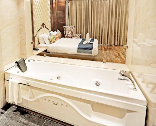 Baño, Hotel Vintage Zirakpur in Chandigarh Baño, Hotel Vintage Zirakpur in Chandigarh