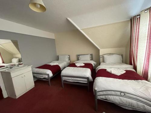 ST NICHOLAS HOTEL in Wembley ST NICHOLAS HOTEL in Wembley
