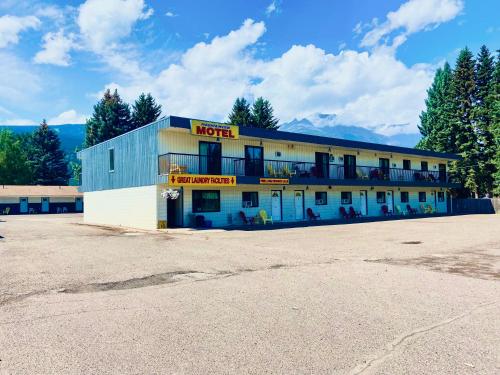 外部景觀, 山景汽車旅館 (Mountain View Motel) in 史密瑟斯 外部景觀, 山景汽車旅館 (Mountain View Motel) in 史密瑟斯