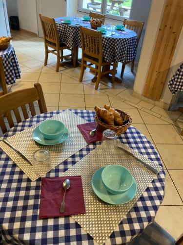 Chez Hervé le Châtelet (Chez Herve le Chatelet) in Foncine Le Haut Chez Hervé le Châtelet (Chez Herve le Chatelet) in Foncine Le Haut