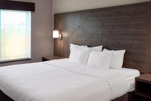 La Quinta Inn & Suites by Wyndham Edmond in Edmond (Oklahoma) La Quinta Inn & Suites by Wyndham Edmond in Edmond (Oklahoma)