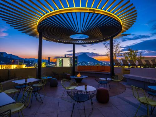 balkon/terras, Galeria Plaza Monterrey in Monterrey balkon/terras, Galeria Plaza Monterrey in Monterrey