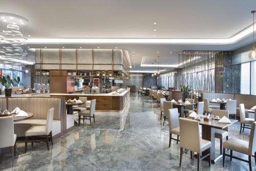 Restaurant, Grand Barony Qingdao Airport Hotel in Qingdao Restaurant, Grand Barony Qingdao Airport Hotel in Qingdao
