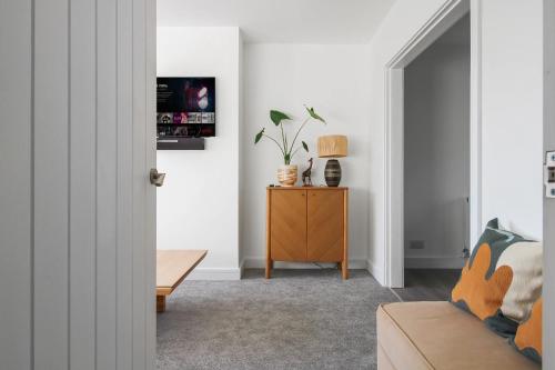 Közös társalgó / TV, Stunning 4 bedroom home near cotswolds and Stratford upon avon in Tredington Közös társalgó / TV, Stunning 4 bedroom home near cotswolds and Stratford upon avon in Tredington