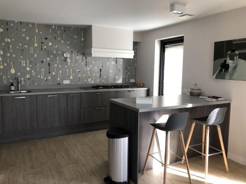 مطبخ, Modern lodge with combi microwave in Tholen مطبخ, Modern lodge with combi microwave in Tholen