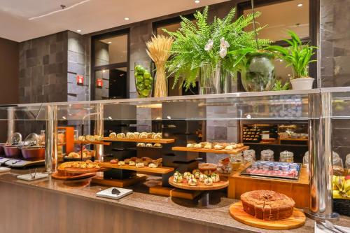 Cibo e bevande, Wyndham Garden Ribeirao Preto Convention in Ribeirao Preto Cibo e bevande, Wyndham Garden Ribeirao Preto Convention in Ribeirao Preto