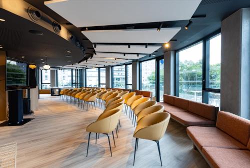 Meeting room / ballrooms, Crowne Plaza Marseille Le Dome By IHG in Marseille Meeting room / ballrooms, Crowne Plaza Marseille Le Dome By IHG in Marseille