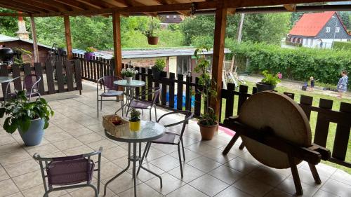 Erkély/terasz, Penzion Bamako in Chribska Erkély/terasz, Penzion Bamako in Chribska