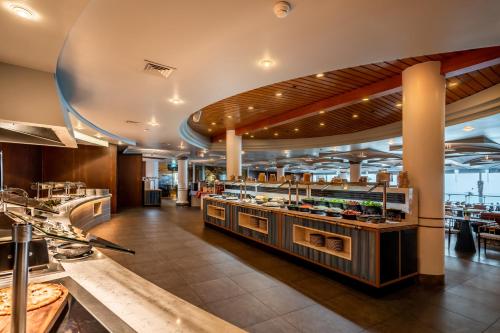 Food and beverages, Daniel Herzliya Hotel in Herzliya Food and beverages, Daniel Herzliya Hotel in Herzliya