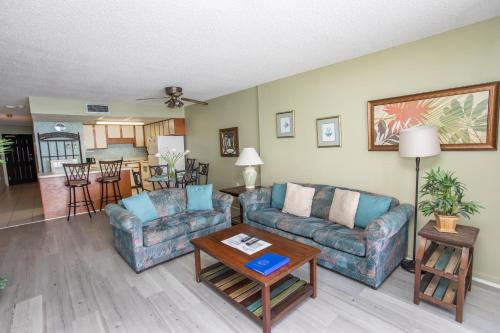 ROYAL GARDEN RESORT 1003 condo in Surfside Beach ROYAL GARDEN RESORT 1003 condo in Surfside Beach