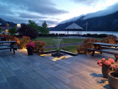 Bremanger Fjord Hotell in Свелген Bremanger Fjord Hotell in Свелген