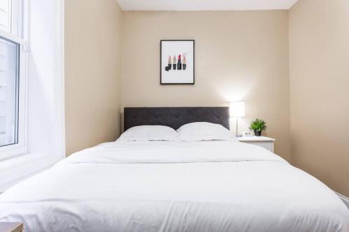 ONE ROOM in AN APT HAVEN