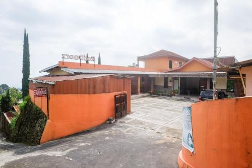 ทัศนียภาพภายนอกโรงแรม, โอโย 2162 ปนดก วิซาตา ศรีวิโดโด (OYO 2162 Pondok Wisata Sri Widodo) in โซโล ทัศนียภาพภายนอกโรงแรม, โอโย 2162 ปนดก วิซาตา ศรีวิโดโด (OYO 2162 Pondok Wisata Sri Widodo) in โซโล