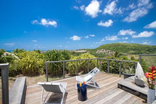 Varanda/terraço, Luxueuse Villa Katleya, vue mer in Le Vauclin Varanda/terraço, Luxueuse Villa Katleya, vue mer in Le Vauclin