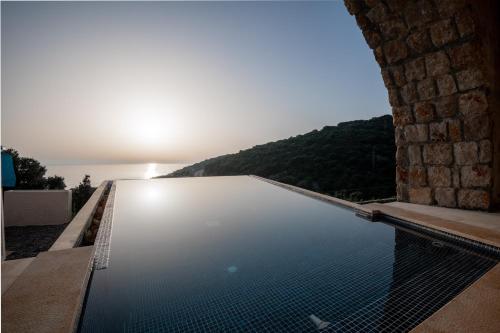 View, White Hill Villa in Utjeha View, White Hill Villa in Utjeha
