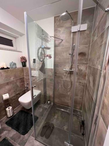 Baño, Exquisite-Suite für Comfort & Gemütlichkeit Parkplatz ,Terrasse, WLAN (Exquisite-Suite fur Comfort & Gemutlichkeit Parkplatz ,Terrasse, WLAN) in Niedernhausen Baño, Exquisite-Suite für Comfort & Gemütlichkeit Parkplatz ,Terrasse, WLAN (Exquisite-Suite fur Comfort & Gemutlichkeit Parkplatz ,Terrasse, WLAN) in Niedernhausen