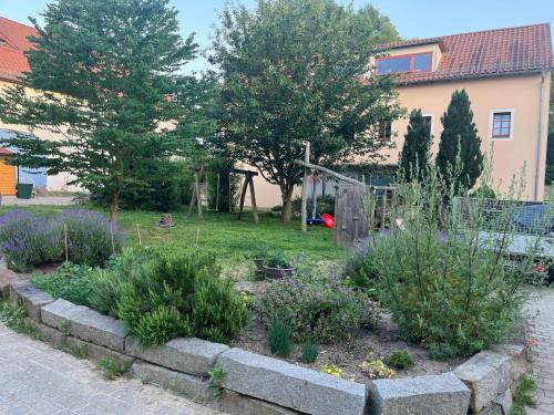 stilvolle Dachgeschoss-Wohnung in Top-Lage in Großröhrsdorf stilvolle Dachgeschoss-Wohnung in Top-Lage in Großröhrsdorf