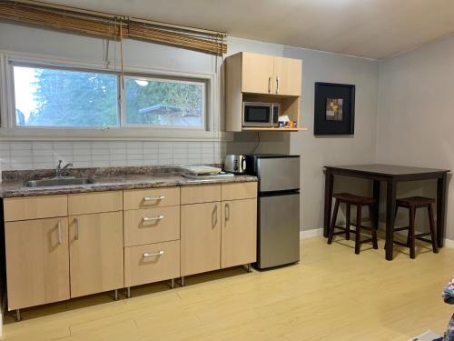 Whole Suite to Yourself at Coquitlam Centre! in 高貴林港 (BC) Whole Suite to Yourself at Coquitlam Centre! in 高貴林港 (BC)