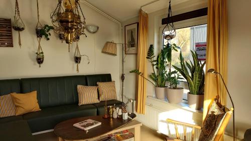 Зручності, lodge 61 hotel aan het water in Медемблік Зручності, lodge 61 hotel aan het water in Медемблік
