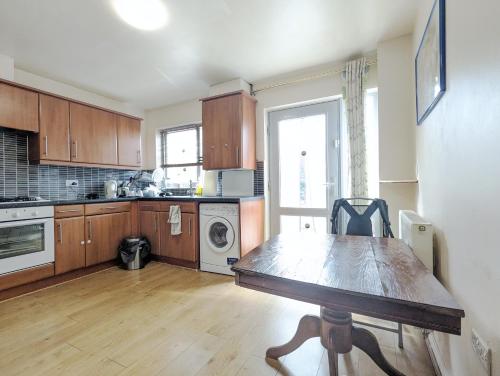 Guest Rooms Near City Centre & Dock Free Parking in Toxteth Guest Rooms Near City Centre & Dock Free Parking in Toxteth