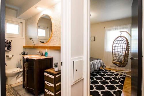 Four Bedroom house by MSP & MOA! in Richfield (Minnesota) Four Bedroom house by MSP & MOA! in Richfield (Minnesota)