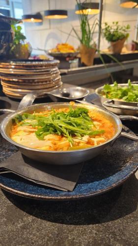 อาหารและเครื่องดื่ม, บีวาย14 TVL โฮเต็ล (BY14 TLV Hotel) in เทลอาวีฟ อาหารและเครื่องดื่ม, บีวาย14 TVL โฮเต็ล (BY14 TLV Hotel) in เทลอาวีฟ