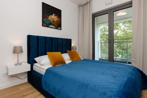 Apartment Avenue Solidarnosci on Wola by Noclegi Renters