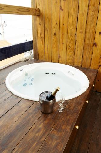 Hot tub, Cris Hotel in Florianopolis Hot tub, Cris Hotel in Florianopolis