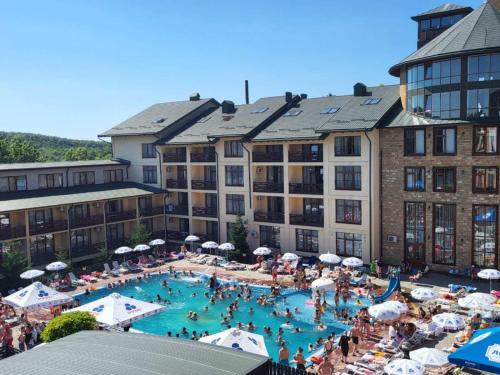 Zwembad, Сонячна Долина готель Фортеця in Chahor Zwembad, Сонячна Долина готель Фортеця in Chahor