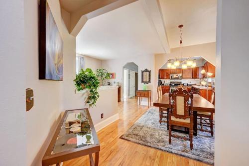 Victorian Manor 1 mile from Downtown Denver! in North Capitol Hill Victorian Manor 1 mile from Downtown Denver! in North Capitol Hill