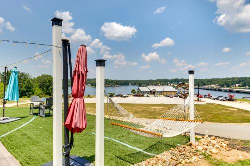 Greenwood Getaway with Furnished Patio and Lake View in Greenwood (Dél-Karolina) Greenwood Getaway with Furnished Patio and Lake View in Greenwood (Dél-Karolina)