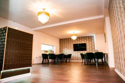 zonă comună salon/TV, Pensiunea 77 in Slobozia zonă comună salon/TV, Pensiunea 77 in Slobozia