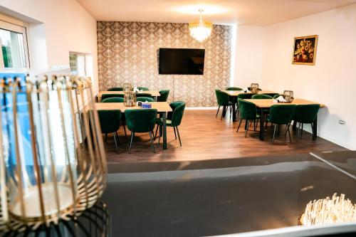 Restaurant, Pensiunea 77 in Slobozia Restaurant, Pensiunea 77 in Slobozia