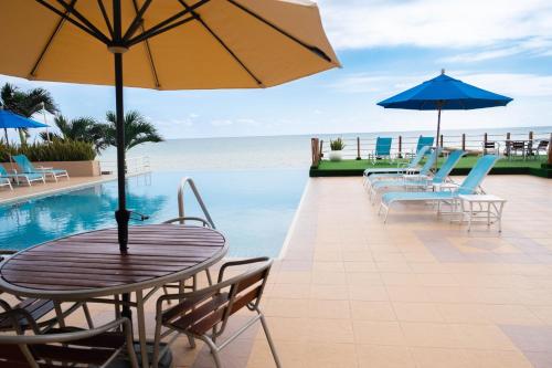 Piscina, MantaHost Hotel in Manta Piscina, MantaHost Hotel in Manta