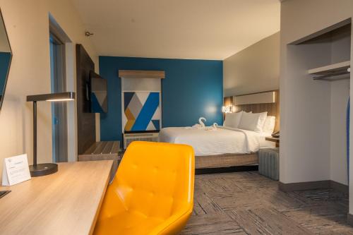 Holiday Inn Express Hotel & Suites Tampa-Oldsmar By IHG in Oldsmar (Florida) Holiday Inn Express Hotel & Suites Tampa-Oldsmar By IHG in Oldsmar (Florida)