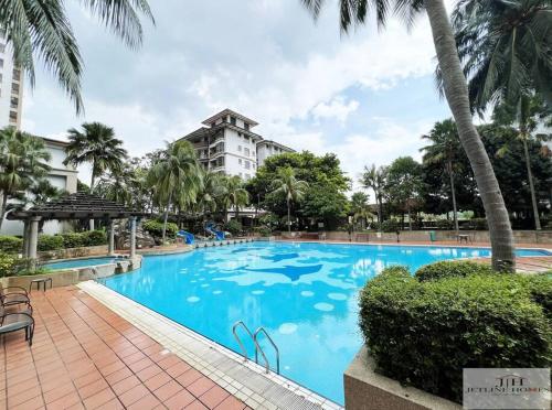 Central Condo 2pax/1room/Wi-fi/frnt Mahkota Parade