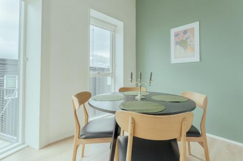 מתקני המלון, Delightful 2 Bedroom Apt - Balcony - Parking in Hoyvík מתקני המלון, Delightful 2 Bedroom Apt - Balcony - Parking in Hoyvík