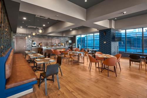 Food and beverages, City Express Plus by Marriott Interlomas in Cuajimalpa Food and beverages, City Express Plus by Marriott Interlomas in Cuajimalpa