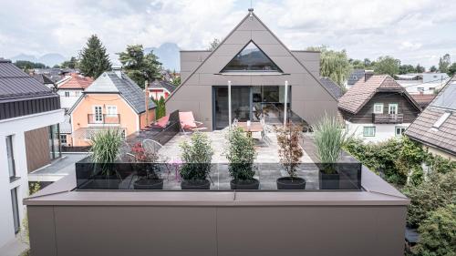 balkon/terasa, design: living: enjoy: Salzburg in Gneis balkon/terasa, design: living: enjoy: Salzburg in Gneis