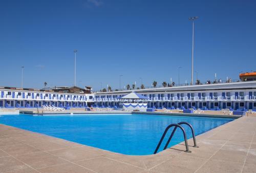 Swimming pool, hotel tropicana in Anfa Swimming pool, hotel tropicana in Anfa
