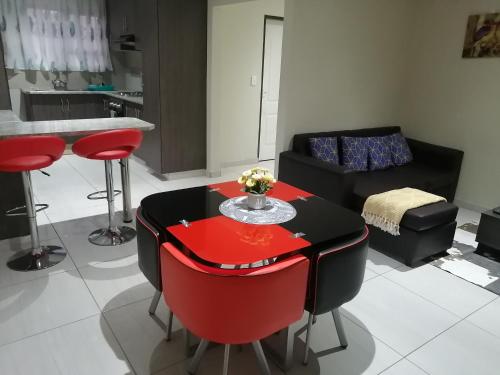 Beautiful & Serene Airbnb house in Klerksdorp Beautiful & Serene Airbnb house in Klerksdorp