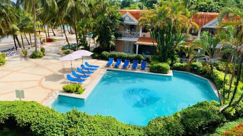 Coco Reef Resort & Spa in Crown Point Coco Reef Resort & Spa in Crown Point