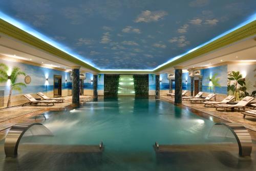プール, スイス ダイヤモンド ホテル プリシュティナ (Swiss Diamond Hotel Prishtina) in プリシュティナ プール, スイス ダイヤモンド ホテル プリシュティナ (Swiss Diamond Hotel Prishtina) in プリシュティナ