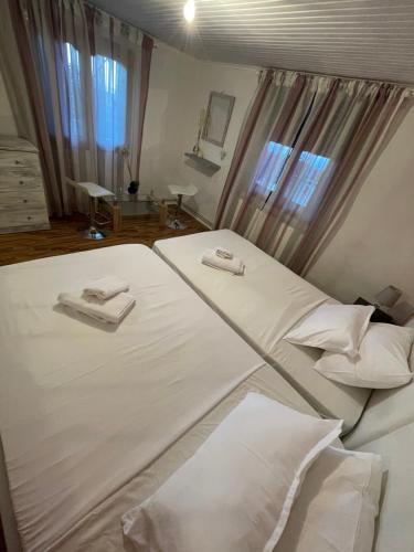 Verdikousia Apartment in Лонга Verdikousia Apartment in Лонга