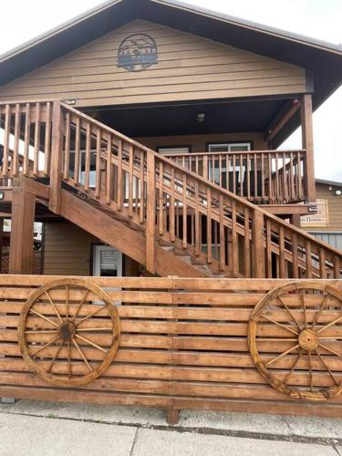 ParkWay Yellowstone Guest House Apartment #3 in Gardiner (Montana) ParkWay Yellowstone Guest House Apartment #3 in Gardiner (Montana)