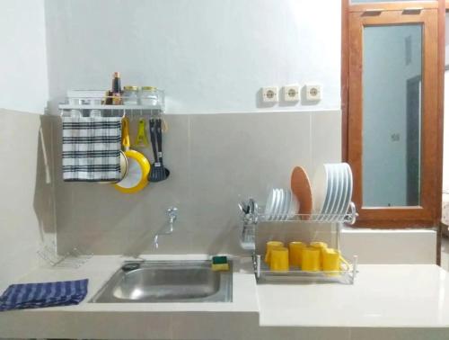 Kitchen, Walasa Ratri Indonesia Homes by MSH in Purworejo Kitchen, Walasa Ratri Indonesia Homes by MSH in Purworejo