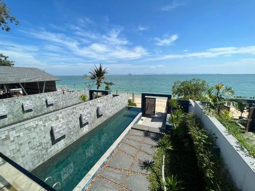 ザ ヌチャントラ プール スイート プーケット9