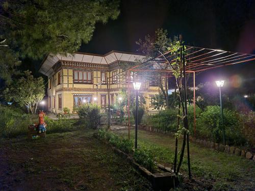 Hotelli välisilme, Nirvana Lodge in Paro Hotelli välisilme, Nirvana Lodge in Paro