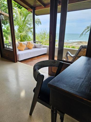 Facilities, Samed Tamarind Beach Resort near Ao Cho Facilities, Samed Tamarind Beach Resort near Ao Cho